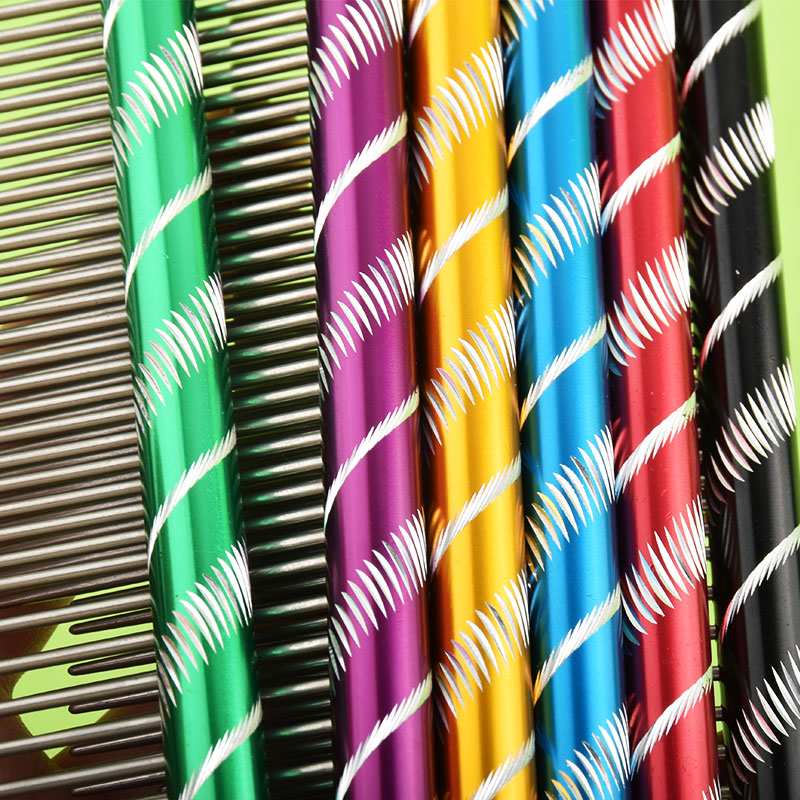 16/19/20/25cm hundekammer med lyse, flerfargede striper, stellekammer i rustfritt stål, rett kam for hund og katt, stelleverktøy