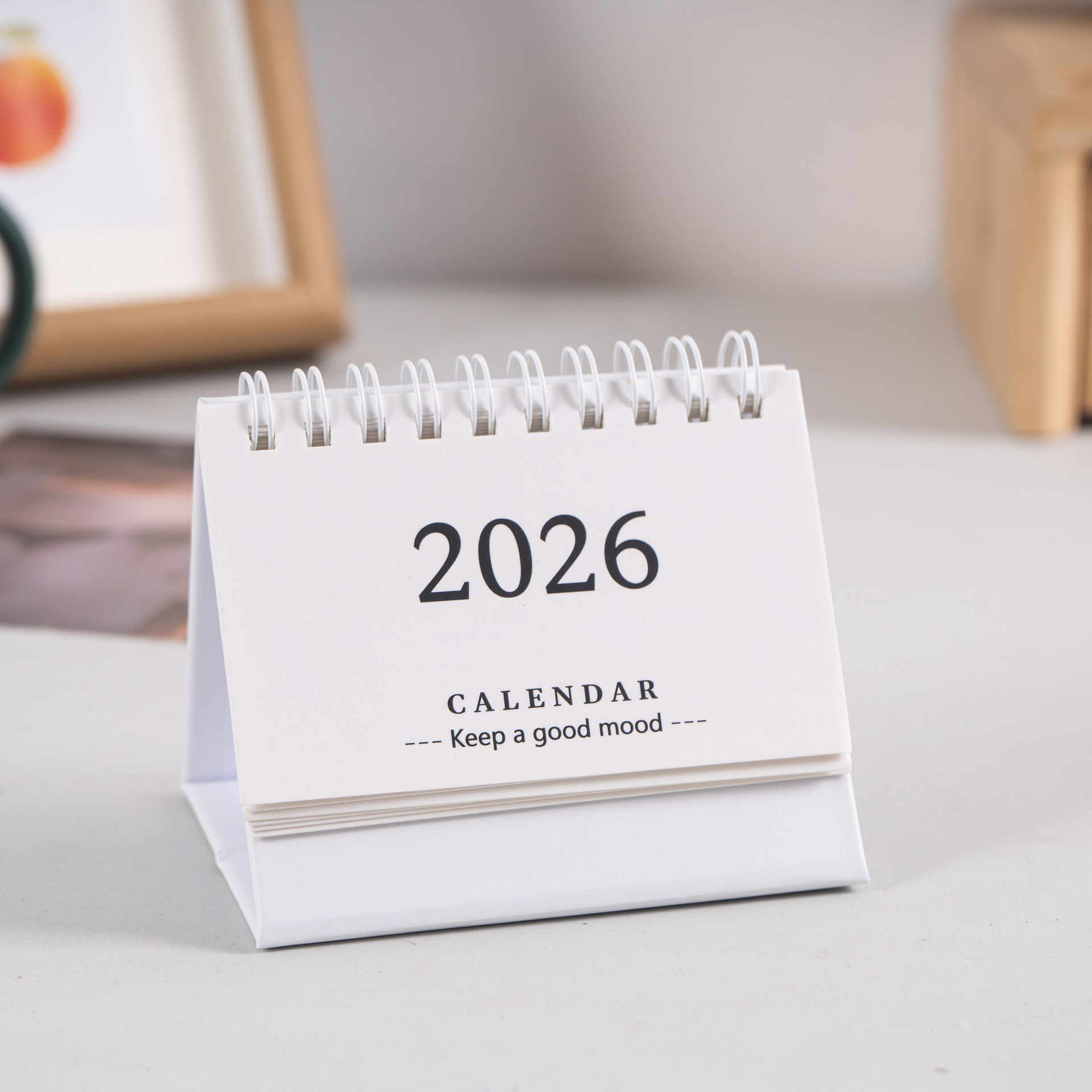 Enkel engelsk mini-skrivebordskalender til skrivebordsvisning, bærbar kalender til skrivebordsdekorasjon, håndlaget dagbok  .07.12: Rød