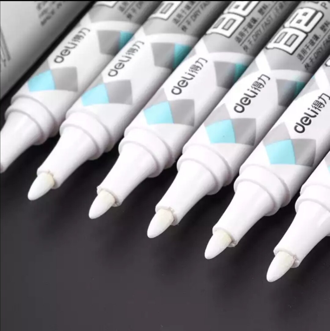 Deli White Marker Pen Waterproof Non-Fading Paint Signature Graffiti Brush Non-Fading Mark Paint Thick Pen