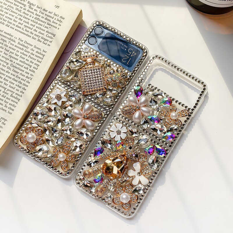 Luxury Bling Rhinestone Bear Flower Clear Hard PC Phone Case For Samsung Galaxy Z Flip 3 5G DIY Diamond Cover For Z Flip 4