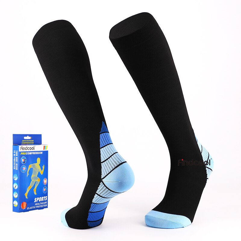 Findcool Knee High Compression Socks Outdoor Sports Socks Running Cycling Travel Boost Stamina Long Sock for Men Women: Black Blue / S/M