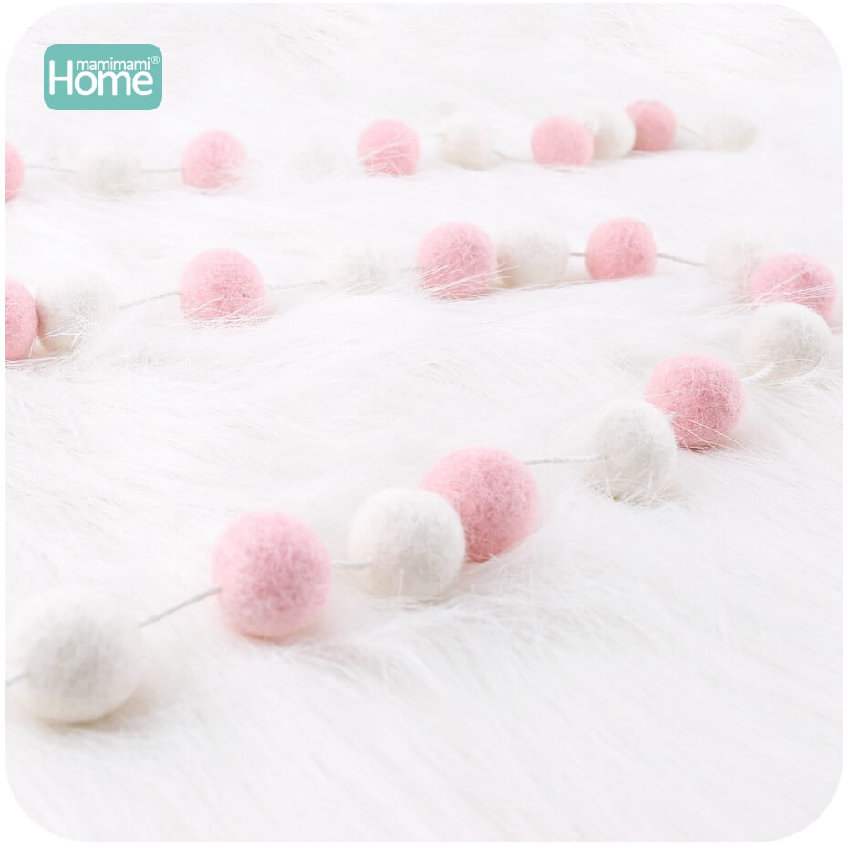 MamimamiHome 20Pcs Wool Ring Wool Felt Ball Gray Light Yellow White Ball Ornaments Baby Shower Children's Toy Room Decoration: Pink Felt Ball