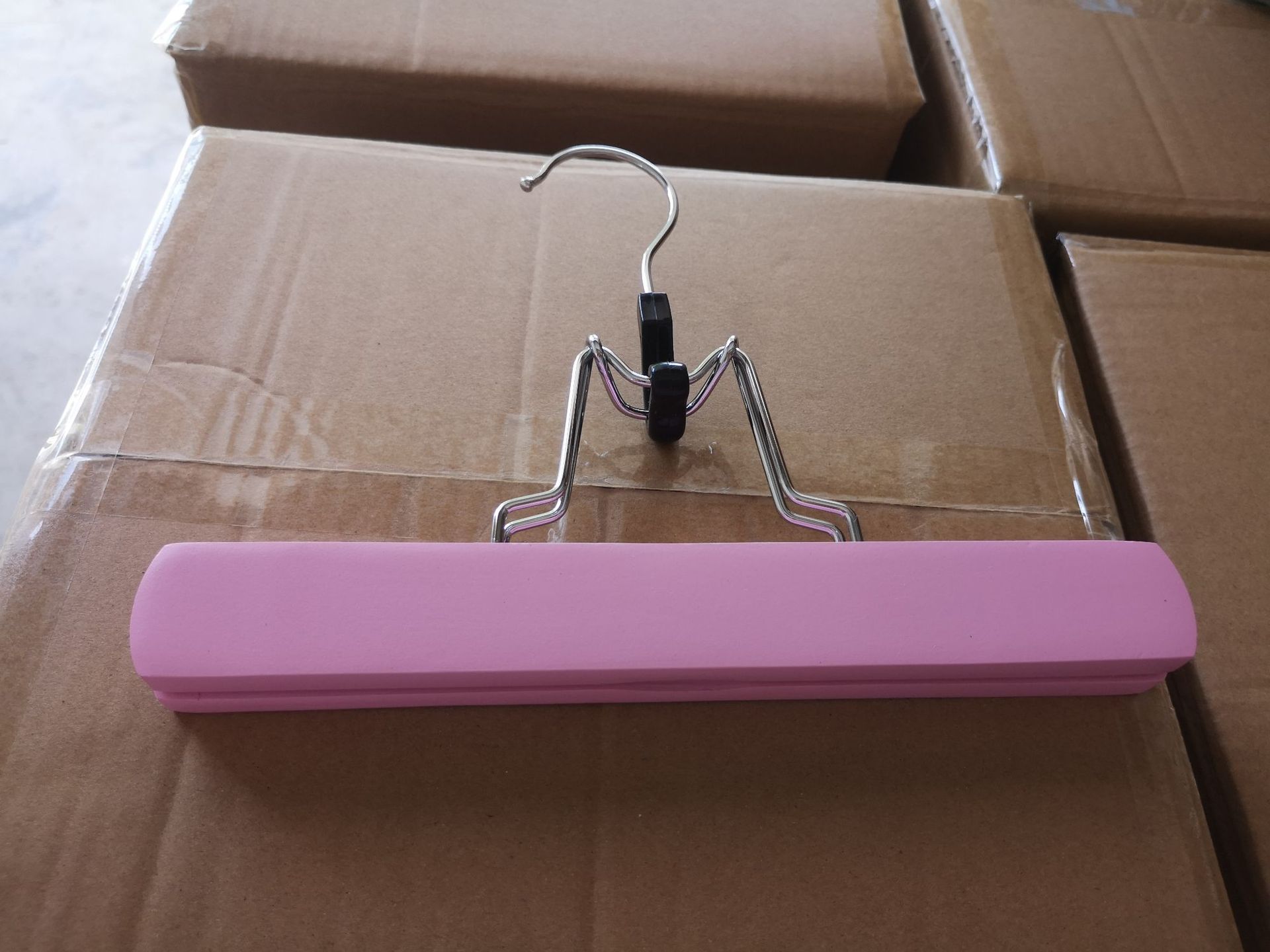 6Pcs Holz Clamp Hosen Rock Haar Verlängerung Kleiderbügel, Nussbaum Holz Hosen Röcke Kleiderbügel, massivholz Hosen Boden Kleiderbügel: Armee Grün