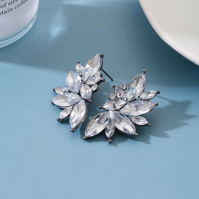 Women's Earrings Pearl Butterfly Earrings Set For Women Bohemian Jewelry 2022 Geometric Heart Crystal Small Stud Earring: 071