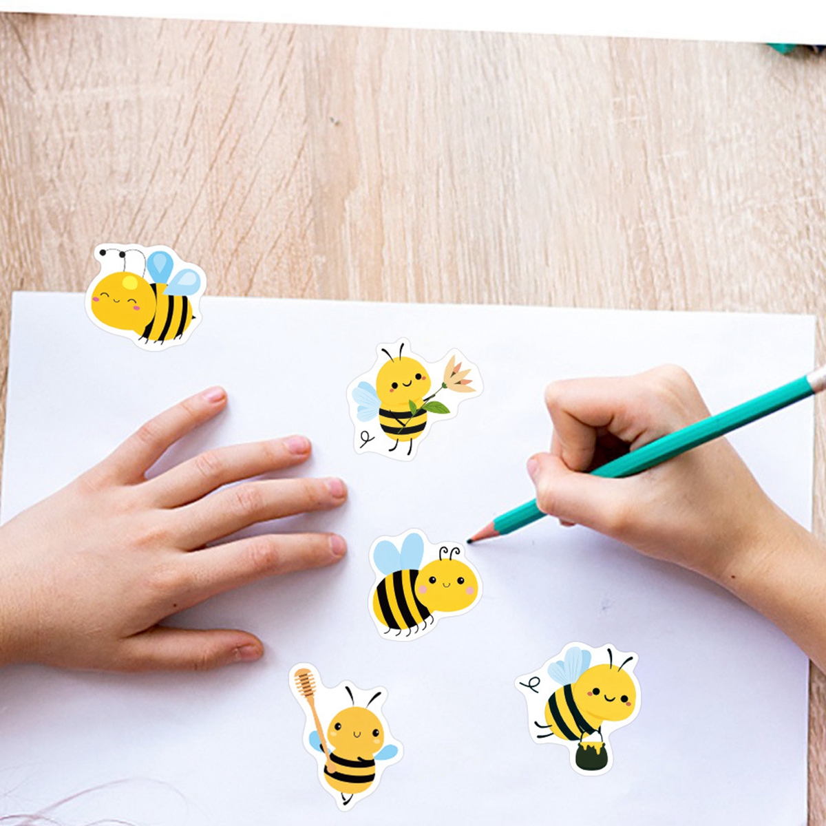 500 stuks/rol bijenstickers leraar beloningsstickers schattige dierenstickers schoolbenodigdheden toenemen rolsticker