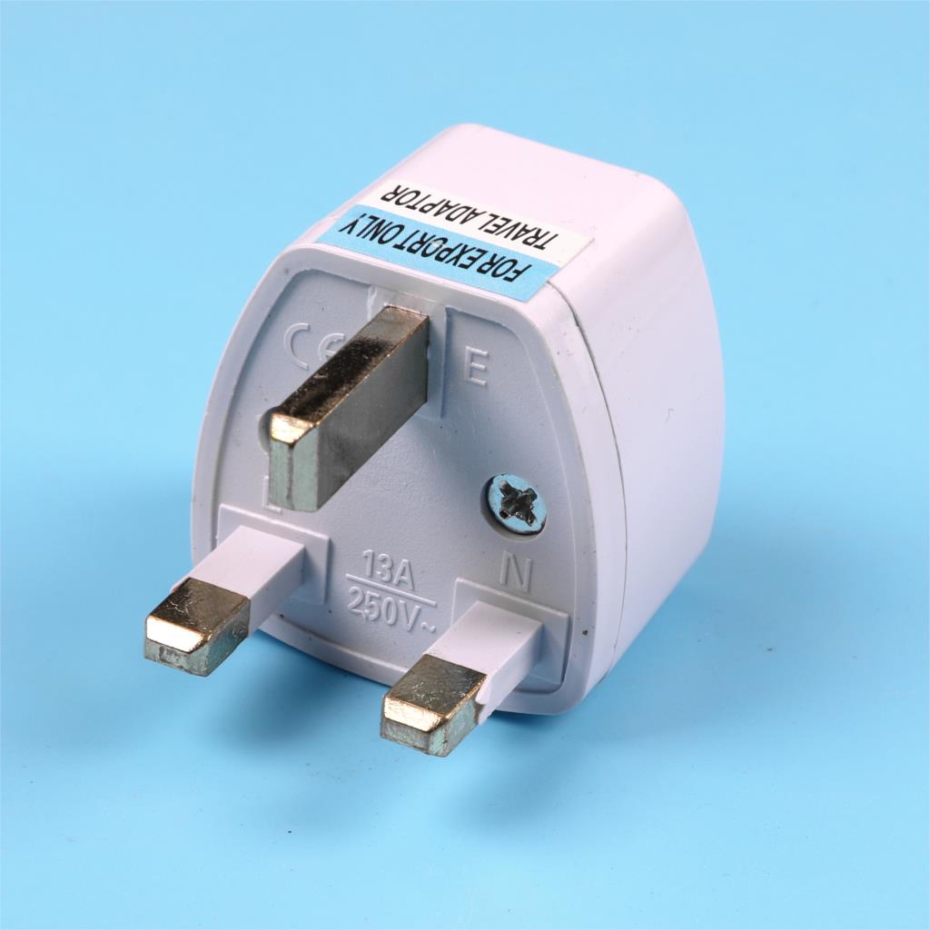 General Travel Conversion Plug Adapter British Socket UK Adapter Lightweight and portable UK 3 Pin Plug Casual