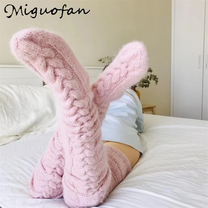 Miguofan ulden mohair strikkede strømper kvinder vinter varme fluffy sokker over knæet damer tykke strømper kvindelige efterår