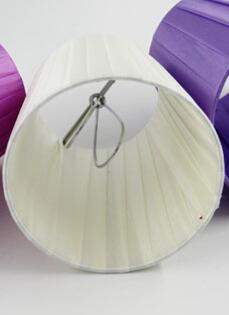 Mini abat-jour à Clip 12cm/ 4.21 pouces, blanc cassé/violet clair/blanc froid/violet: Beige