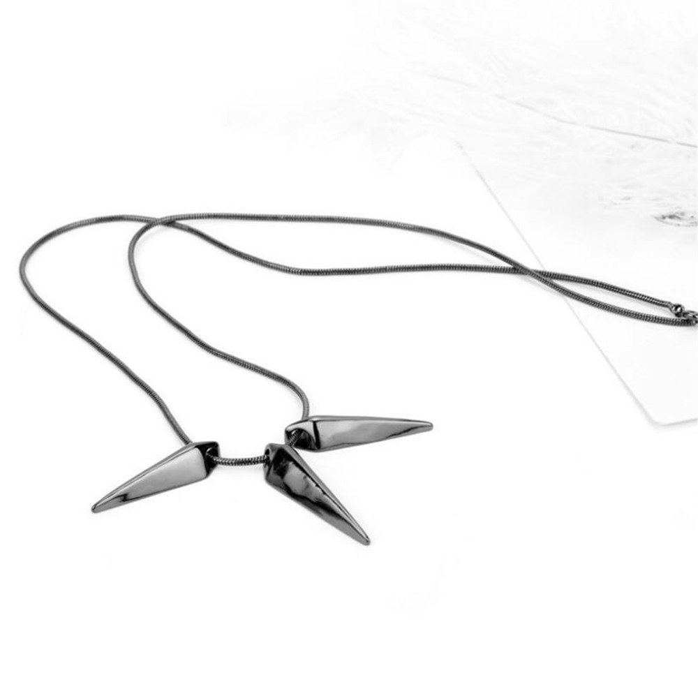 retro movie peripheral black panther with the same wolf tooth necklace men domineering hip-hop party pendant