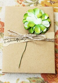 Kraft Paper Envelopes with kraft insert card flower, Wedding Invitations, Teachers' Day Card,Business Card Envelopes 10set/lot: Green carnation / Small size