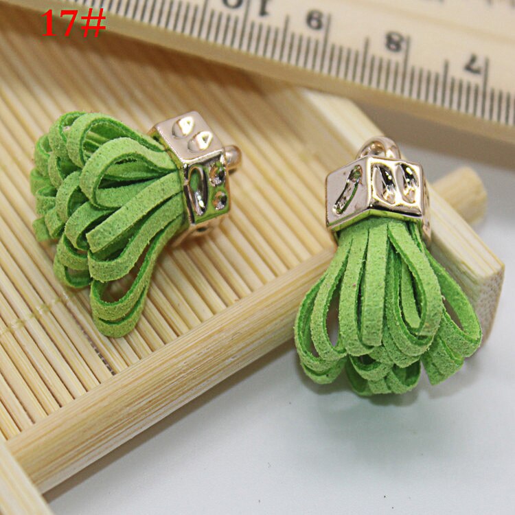 Pendentif pompon Vintage en cuir suédé de 25mm, pour bricolage, résultats de bijoux artisanaux, boucles d&#39;oreilles, accessoires, ornements porte-clés, 10 pièces/lot: FruitGreen