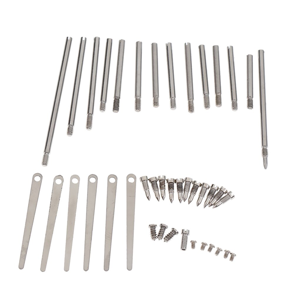 Set aus klarinettenreparaturwerkzeug, klappenrollen, klarinettenfedern und befestigungsschrauben