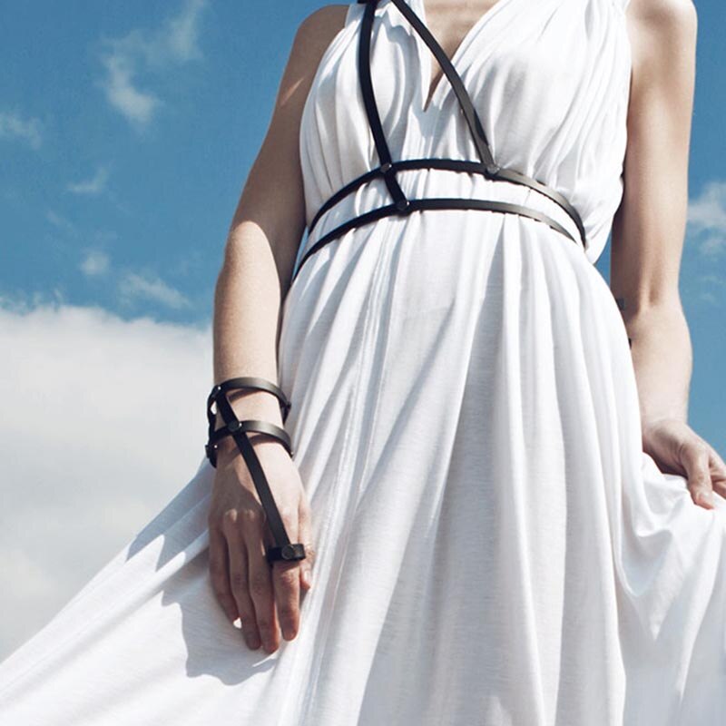 Brazaletes de cuero estilo Punk negro a la para mujer, brazalete para mujer, largo ajustable, bohemio, vacaciones, joyería masculina Punk Pulseir