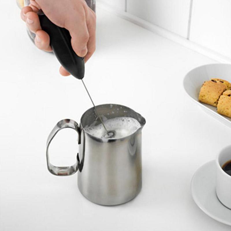 Håndholdt rører eggvisper elektrisk eggevisper kaffe melk drikke visp piskemikser mini med batteri kjøkkenutstyr