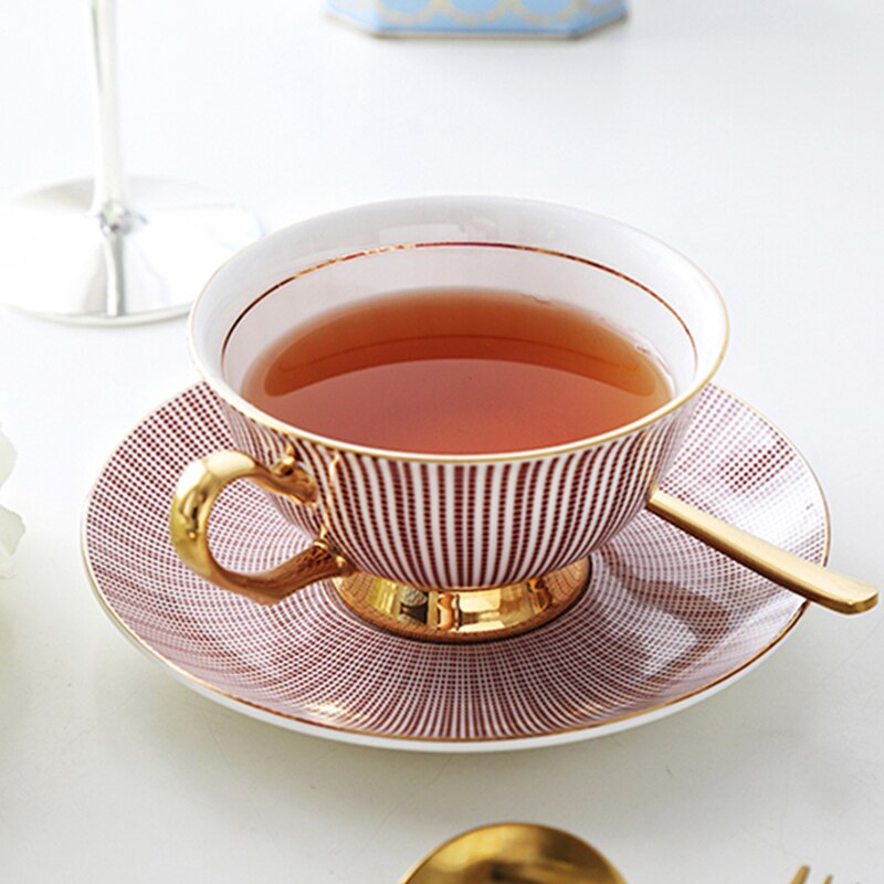 Tasse à café en céramique, soucoupe moderne Simple, tasses de thé de l'après-midi, tasse à thé en porcelaine, exquise, haut de gamme, décoration de maison,
