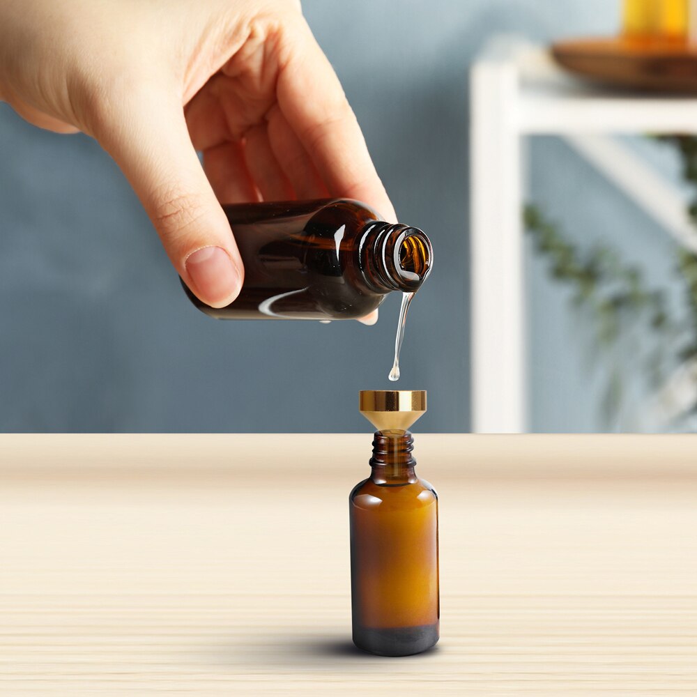 10 Stuks Mini Metalen Trechters Voor Vullen Kleine Flessen Refill Parfum Essentiële Olie Vloeibare Doseren Hulpmiddel Voor Lab Supplies