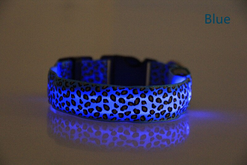 Collar luminoso LED para perro y mascota, arnés de seguridad para caminar al aire libre, con pajarita, brillante, para cachorro de leopardo: D / S