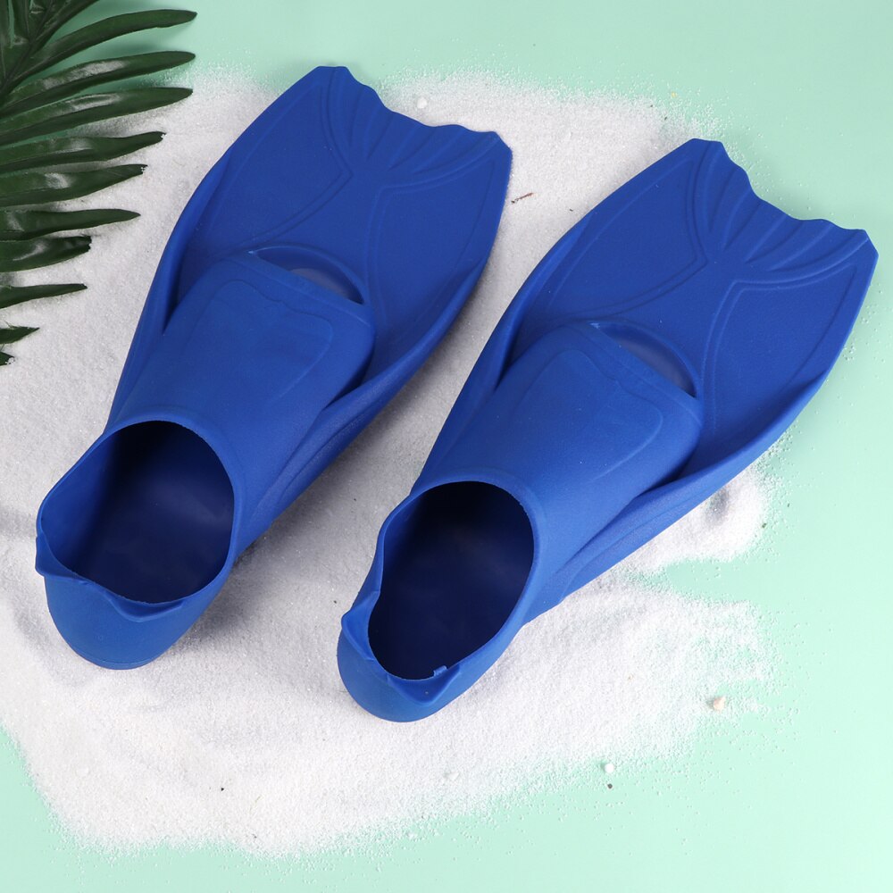 1 Pair of TPR Diving Training Flippers Portable Swimming Heel Fins Snorkeling Flippers Diving Equipment - Size XS 31-33(Blue)