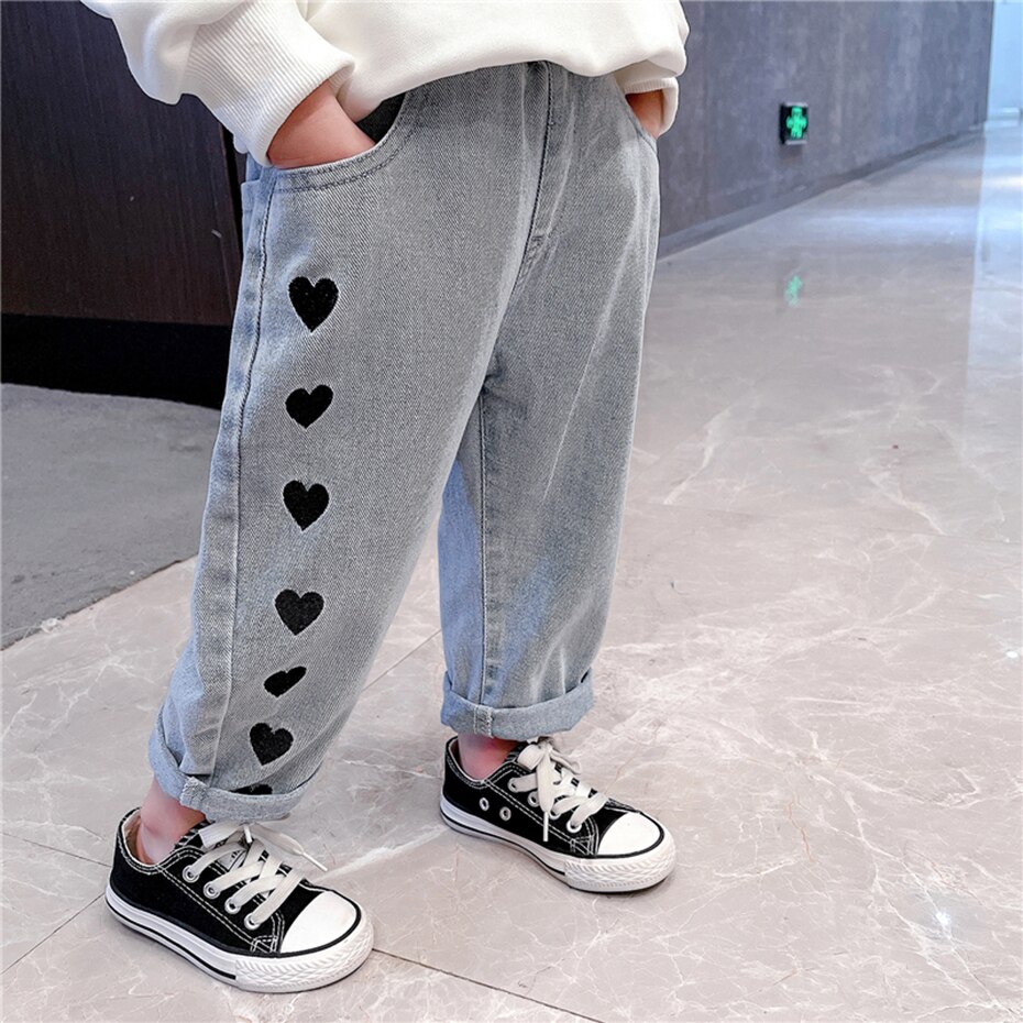 Jeans per ragazze Jeans con motivo a cuore Jeans per bambina primavera autunno Jeans neonata abiti Casual per bambini