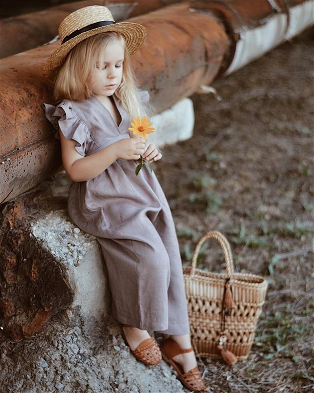 Di marca Nuovi Bambini Tute e Salopette Del Bambino Del Capretto Ragazze Frills Pagliaccetto Della Tuta Salopette Corta In Cotone Senza Maniche Solid Ruffles Hot 2019