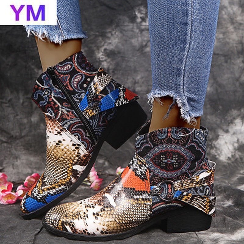 2020 botas de tornozelo de moda feminina dedo do pé redondo botas de salto quadrado baixo outono/inverno com zíper sapatos de pele de cobra padrão botas de plutônio zapatos 43