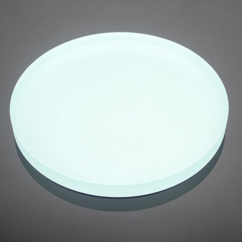 Telescopio astronómico reflectante, objetivo de reflejo esférico y espejo secundario