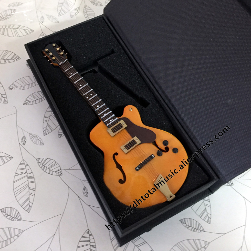 Dh Miniature Guitar Model Replica with Stand and Case Dollhouse Accessories Mini Musical Instrument Ornaments Christmas