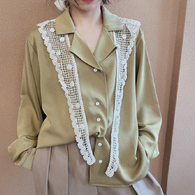 Solid Color Knitted Triangle scarf Women Neckerchief Lace Hair Head Scarf Scarf Triangle Scarf Crochet Floral Hollow Shawl Wraps