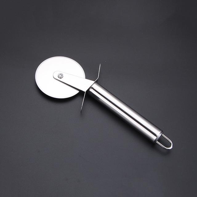 4 Patterns Stainless Steel Pizza Cutter Double Roller Pizza Cake Knife Cutter Pastry Pasta Dough Crimper Kitchen Pizza Cake Tool: A