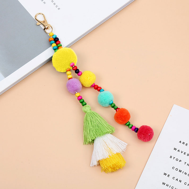 1pc Boho Style Colorful Keychains Wooden Beads Pompom Keyring With Rainbow Tassel Jewelry For Summer Women: WHITE