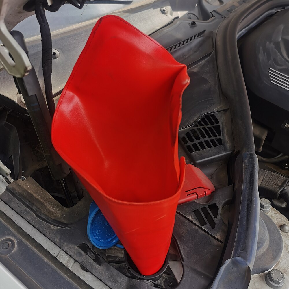 LEEPEE Car Oil Deflector For Car Truck Draining Device Oil Guide Tool Flexible Drainage Funnel Foldable Auto Accessories