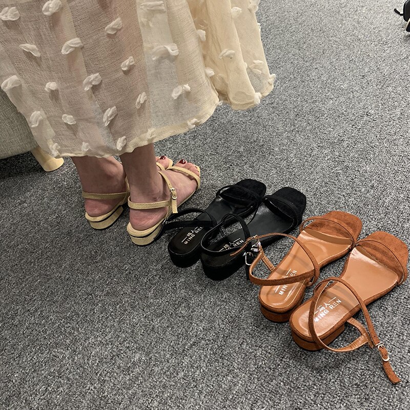 Eoeodoit sommar låga klackar sandal kort casual dagliga sandaler öppen tå skor kvinnor rom sandaler