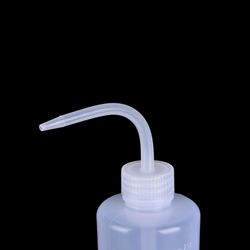 250ML Plastic Laboratory Wash Bottle Elbow Head Squeeze Cleaning Bottles, Transparent School Laboratory Bottle Filling Container