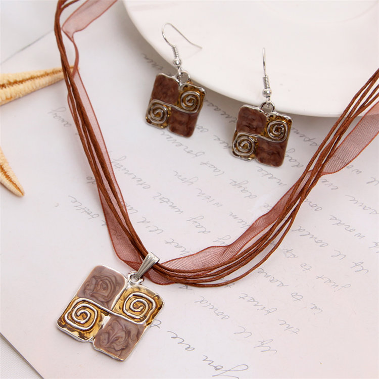 Jewelry Sets vintage leather rope Ribbon chain Purple Natural Stone Square Geometry Enamel Pendant Necklace Earrings Set: Gold-color