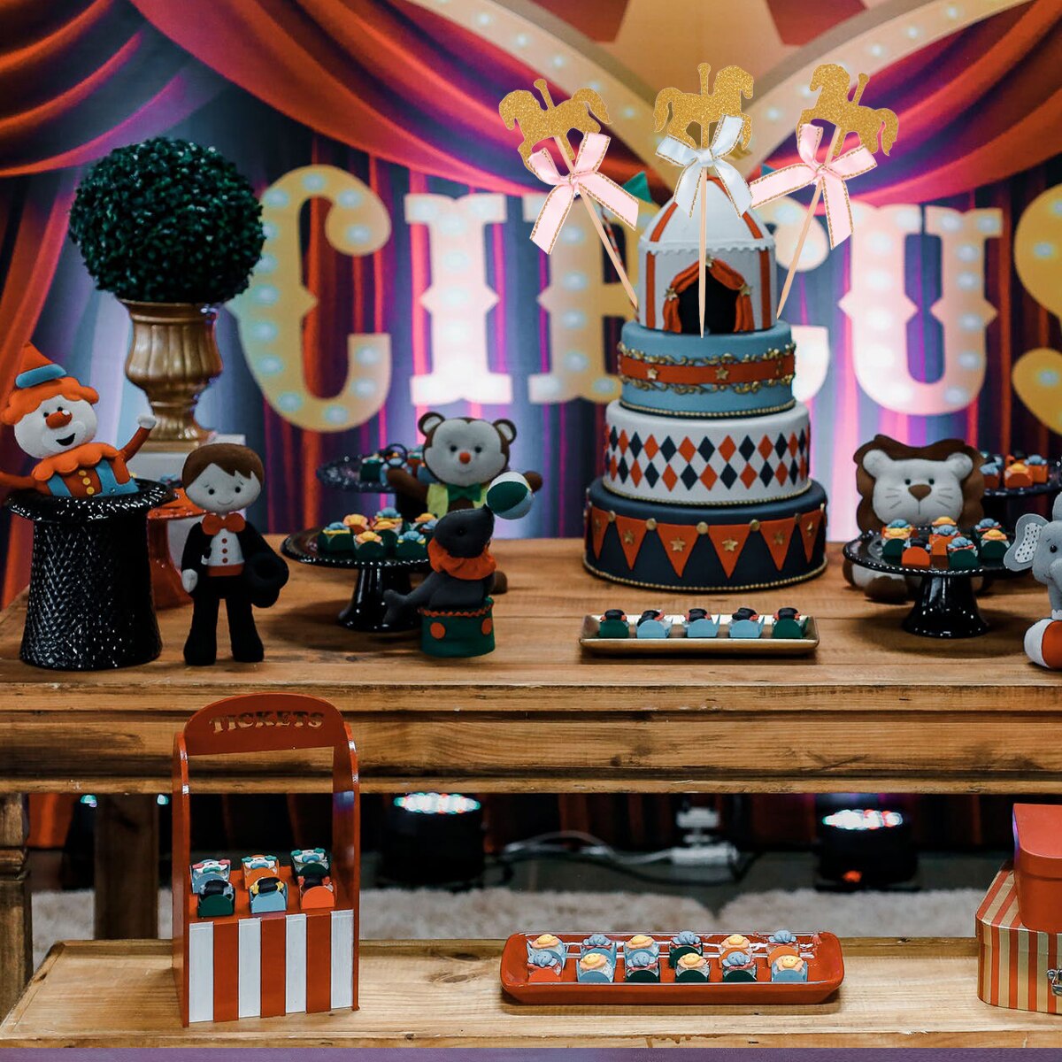 20Pcs Lovely Carousel Shape Cake Toppers Delicate Cupcake Dessert Toppers Party Bithday Decoration (Blue Bowknot)