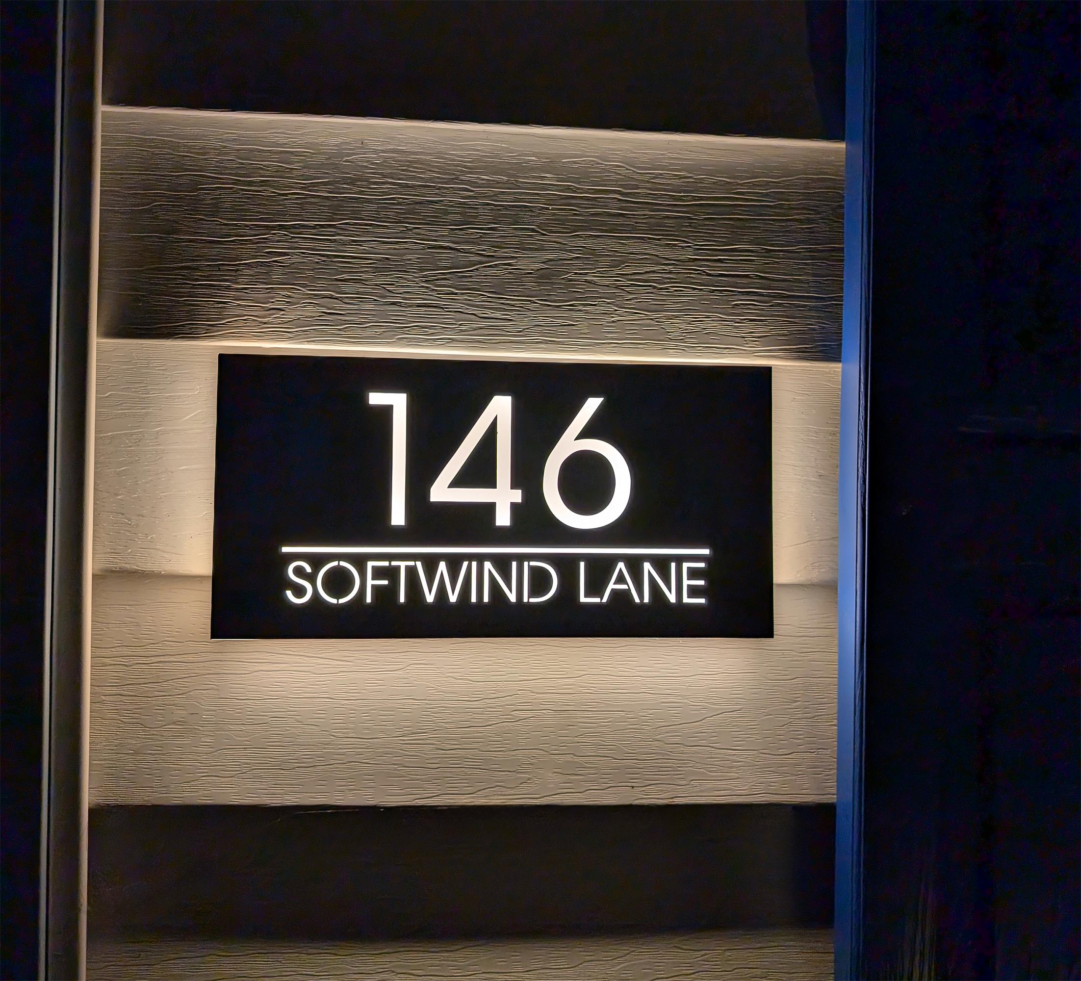 Anpassbares Hausnummernschild mit LED-Licht, modernes beleuchtetes Adressschild, individuelles Hausnummernschild, hintergrundbeleuchtetes Nummernschild