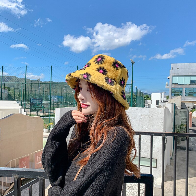 Novo chapéu de balde de moda para mulher faux skin femme boné multicolorido flores quentes chapéus de inverno quente ao ar livre casual chapéu de pescador hat hat hat hat hat