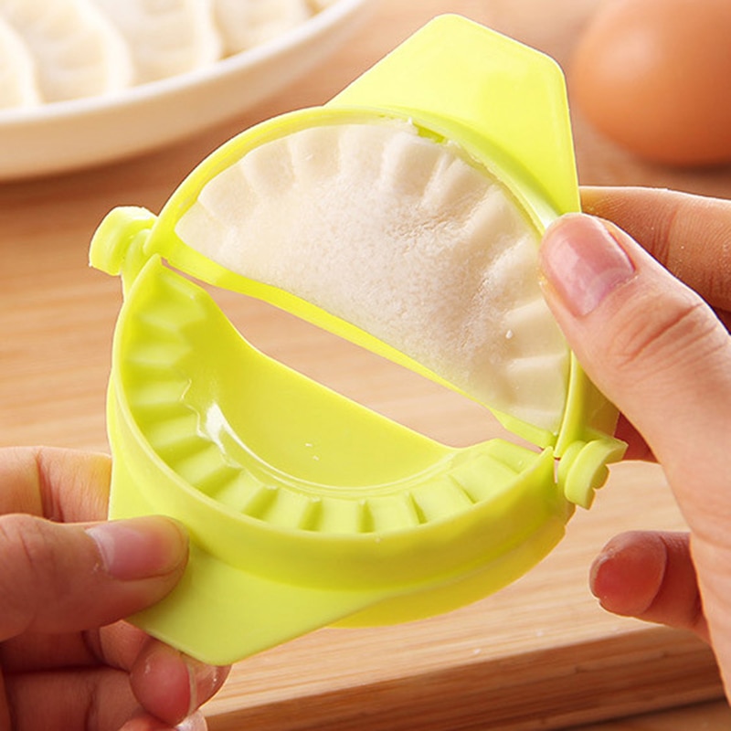 1PC DIY Plastic Dumpling Molds Chinese Food Jiaozi Maker Dough Press Dumpling Pie Ravioli Hand Mould Kitchen Tools