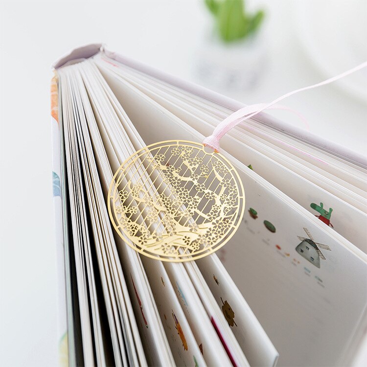 cute kawaii metal gold bookmarks vintage bookmarks hollow flower triangle round shape school office supplies stationery