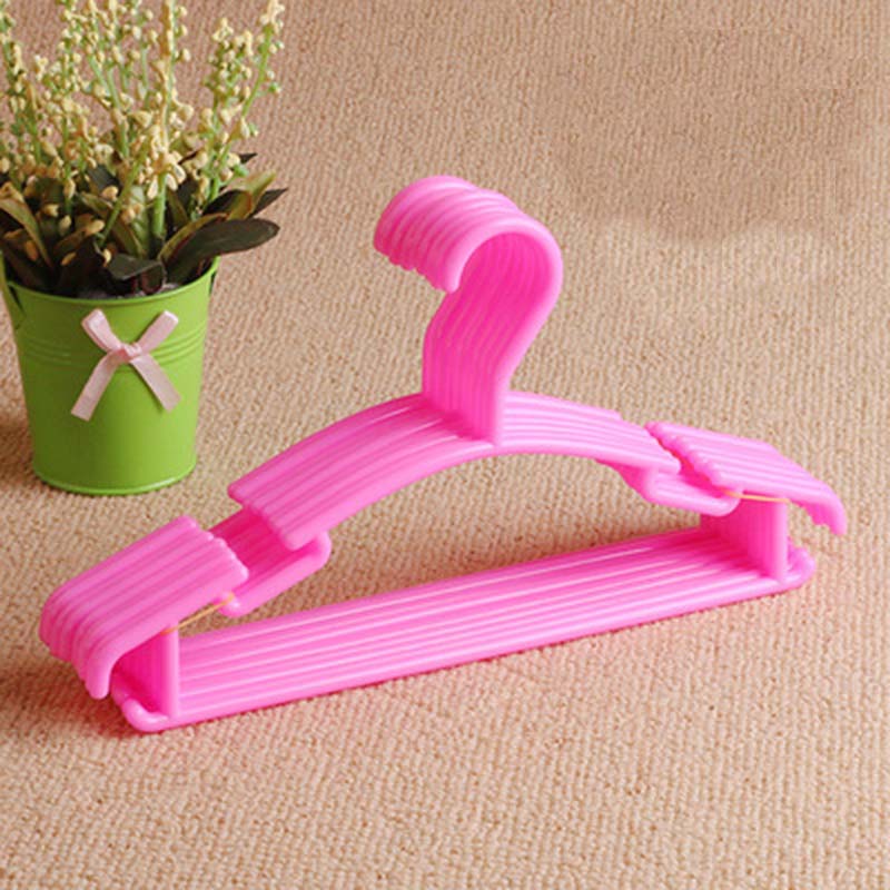 5 Stks/partij Draagbare Kleerhanger Kids Kinderen Peuter Baby Kleding Jas Plastic Hangers Haak Huishoudelijke Organizer