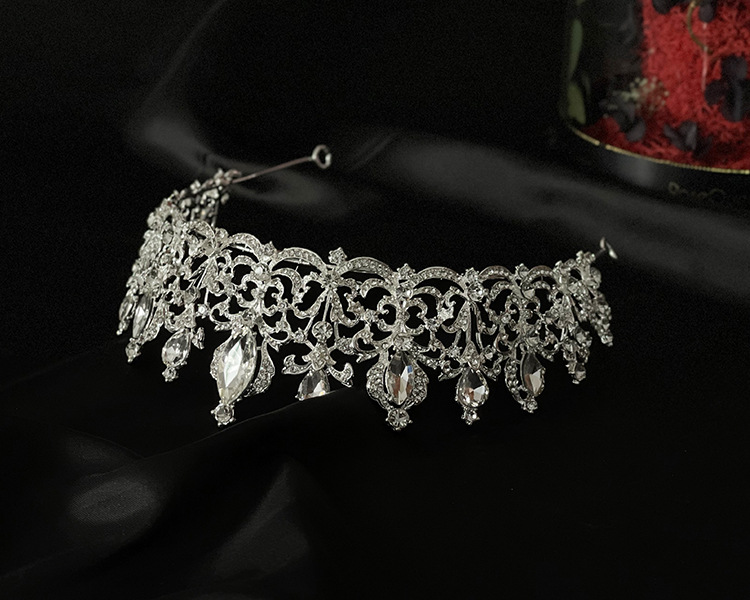 Jeweled Crowns Beautiful Headpiece Wedding Crown Wedding Tiaras Hair Accessories for Prom Birthday Costume Party LL@17