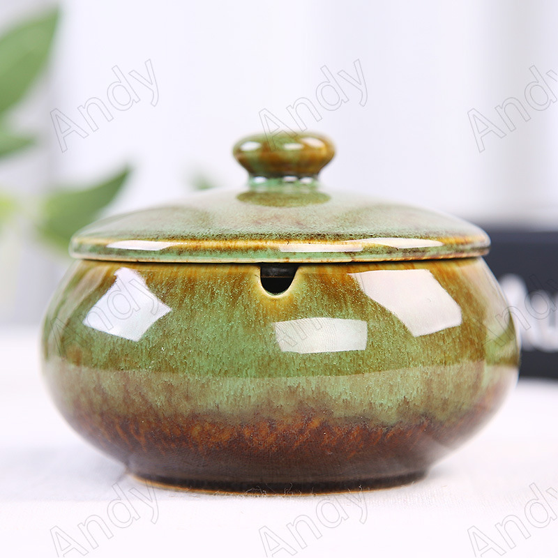 European Ceramic Ashtray with Lid Kiln Change Glaze Decorative Desktop Ashtrays Living Room Retro Ash Tray Ornaments