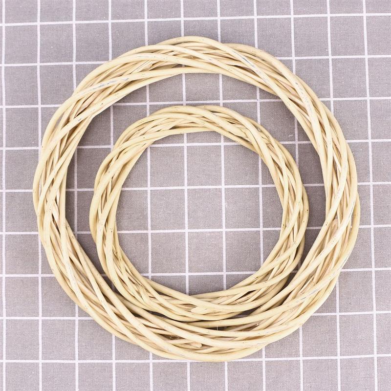 Grapevine Wreath Vine Branch Wreath Decorative Wooden Twig for Craft Decor Door House(Dia 20cm Black)