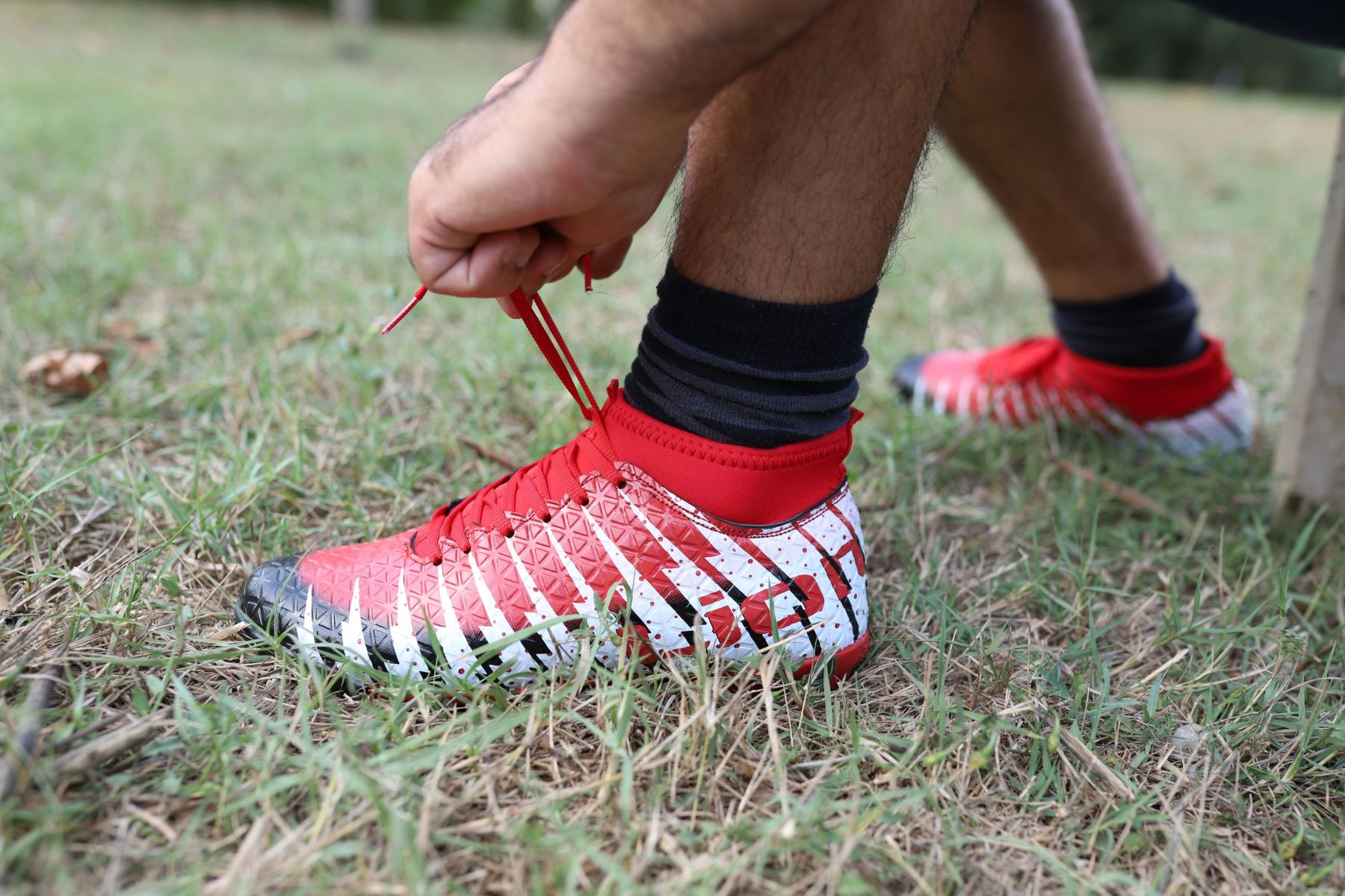Strømpe fodboldstøvler med astroturf