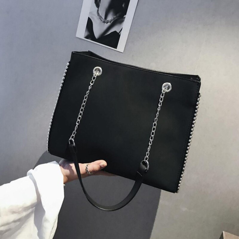 CROWDALE chaîne sac à bandoulière célèbre concepteur rivet sacs à main femmes de luxe sacs de messager pour les femmes bolsa feminina torebka damska: Black