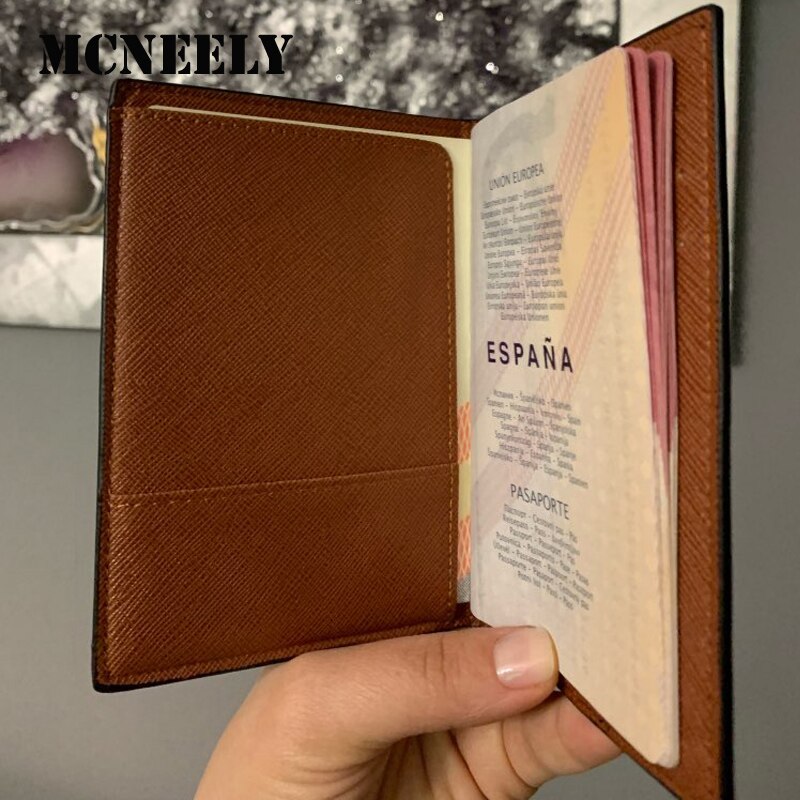 Cloud Pattern Women Passport Cover Travel Accessories PU Passport Protector With Bank ID Card Holder Case for Kids Women
