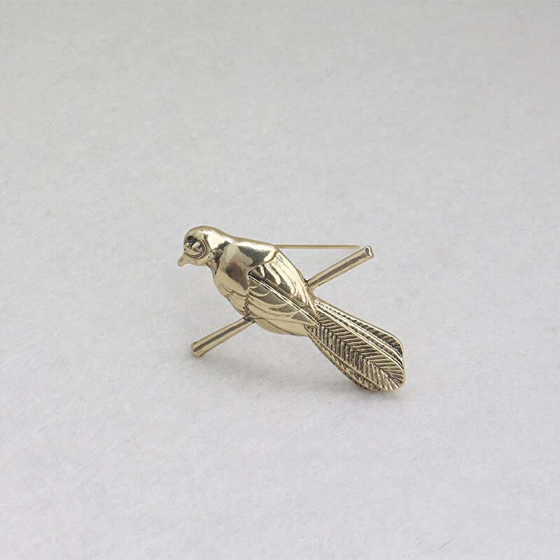 Broches de pájaro Vintage Petyr Baelish Pin Badge, Nueva joyería de animales de película, hombres y mujeres,