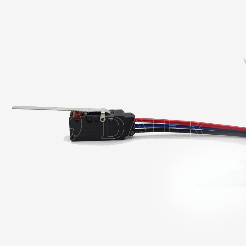 1Pcs Micro Limit Switch Waterproof Microswitch Momentary Type Coventional Lever 10A 125VAC/250VAC With 200MM Wire: WS2-Z2-W200