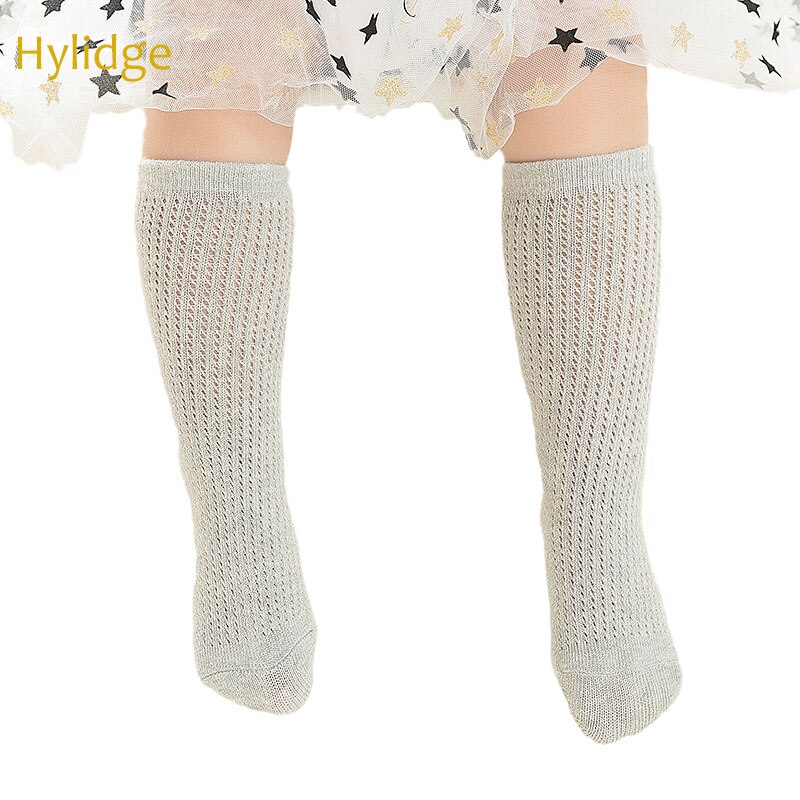 Hylidge de algodón recién nacido verano Calcetines de la rodilla largo calcetines de bebé niña y Niño 0-4 años, los niños calcetines infantiles para el suelo blanco/gris Calcetines