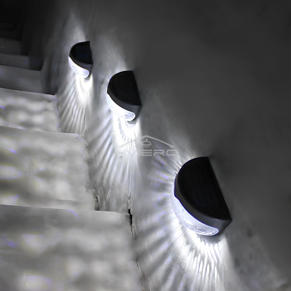 LED Solar Heklamp Buiten Waterdichte Wandlampen Gegolfde Verlichting voor Hek Terras Tuinpad Decoratief Licht Warm Wit